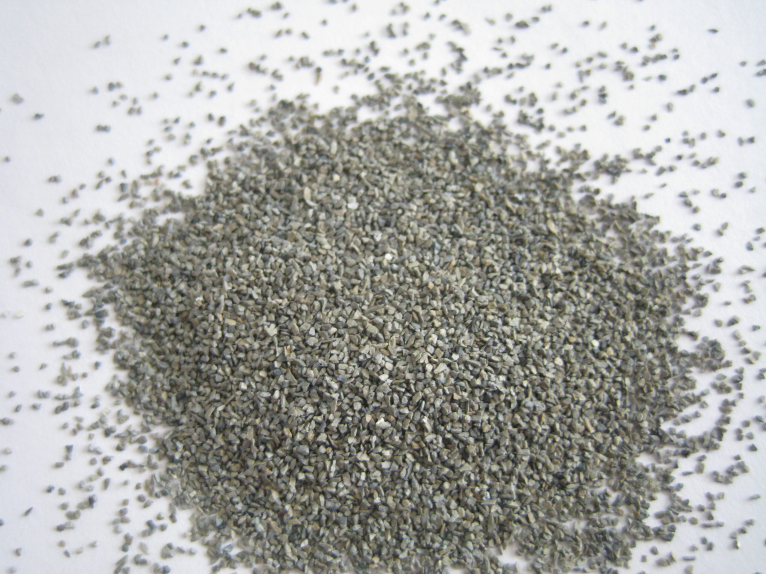 เซอร์โคเนียม-คอรันดัม